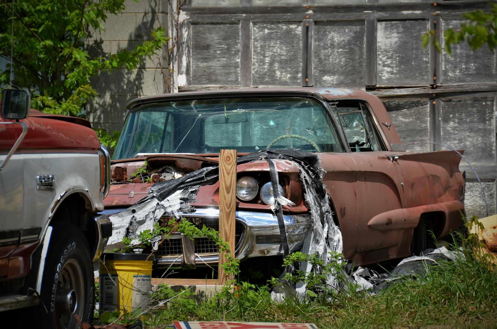 camion de récupération abandonné