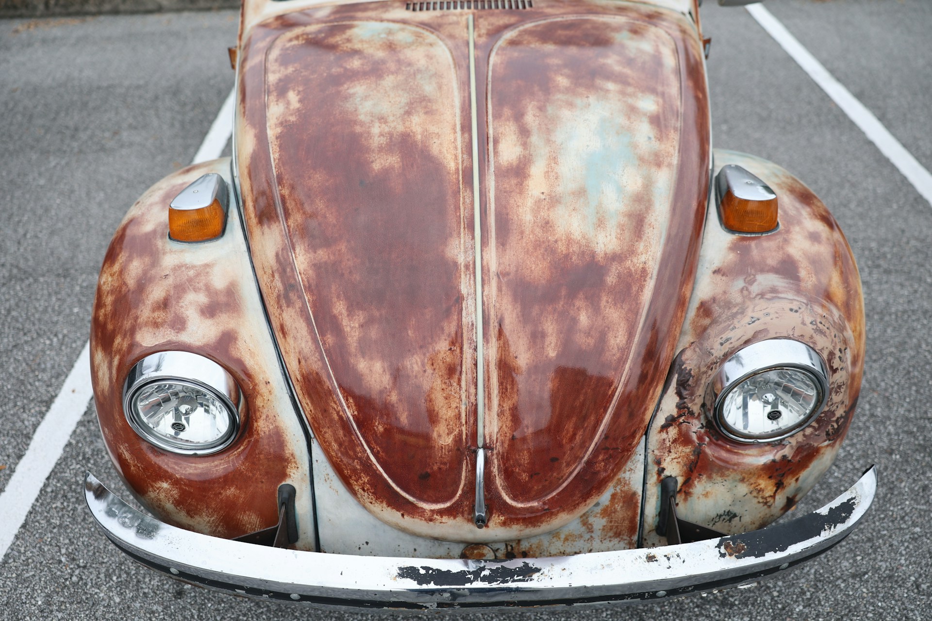 voiture endommagée par la rouille